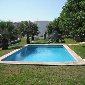 https://carlos-y-antonia-calan-forcat.balearic-islands.net
